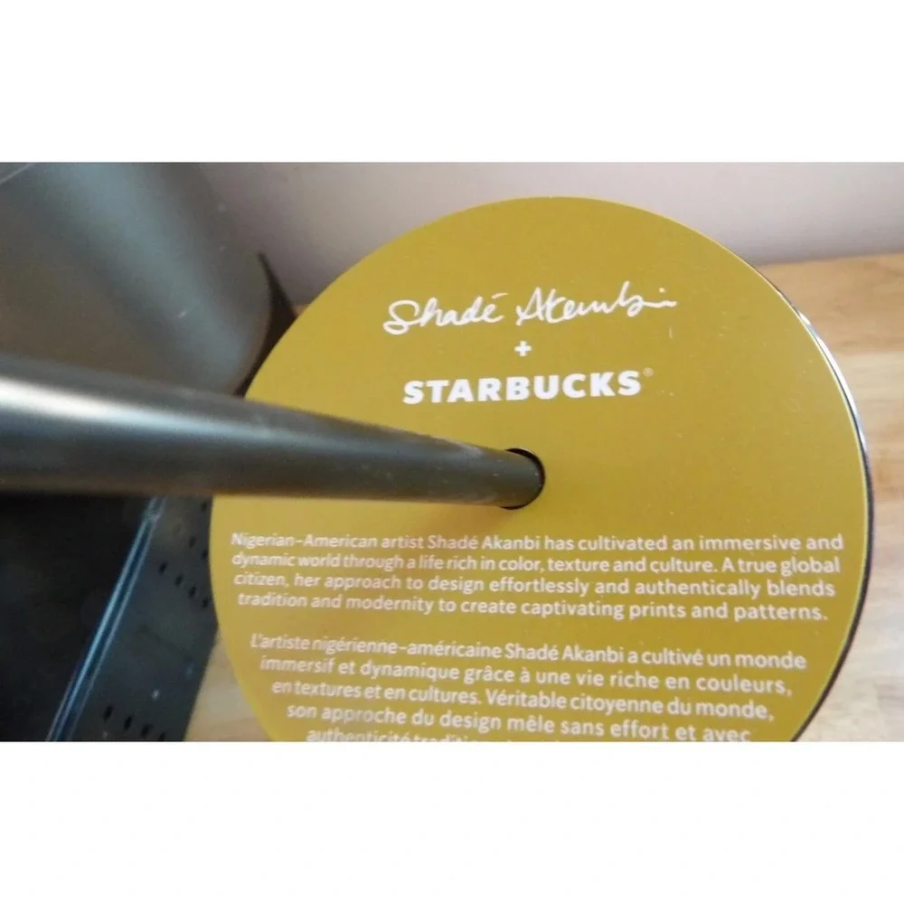 NEW - 2025 Starbucks Tumbler 24 Oz Shade Akanbi Black & White Silicone Topper